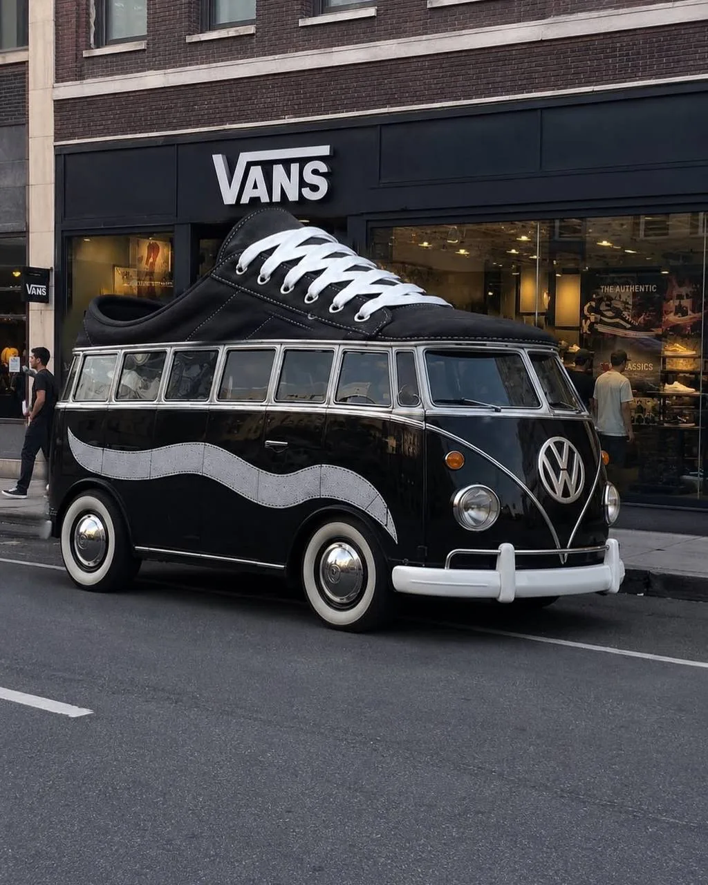 Идея коллаборации Vans и Volkswagen от агентства Vertex оказалась слишком прямолинейной — это буквал
