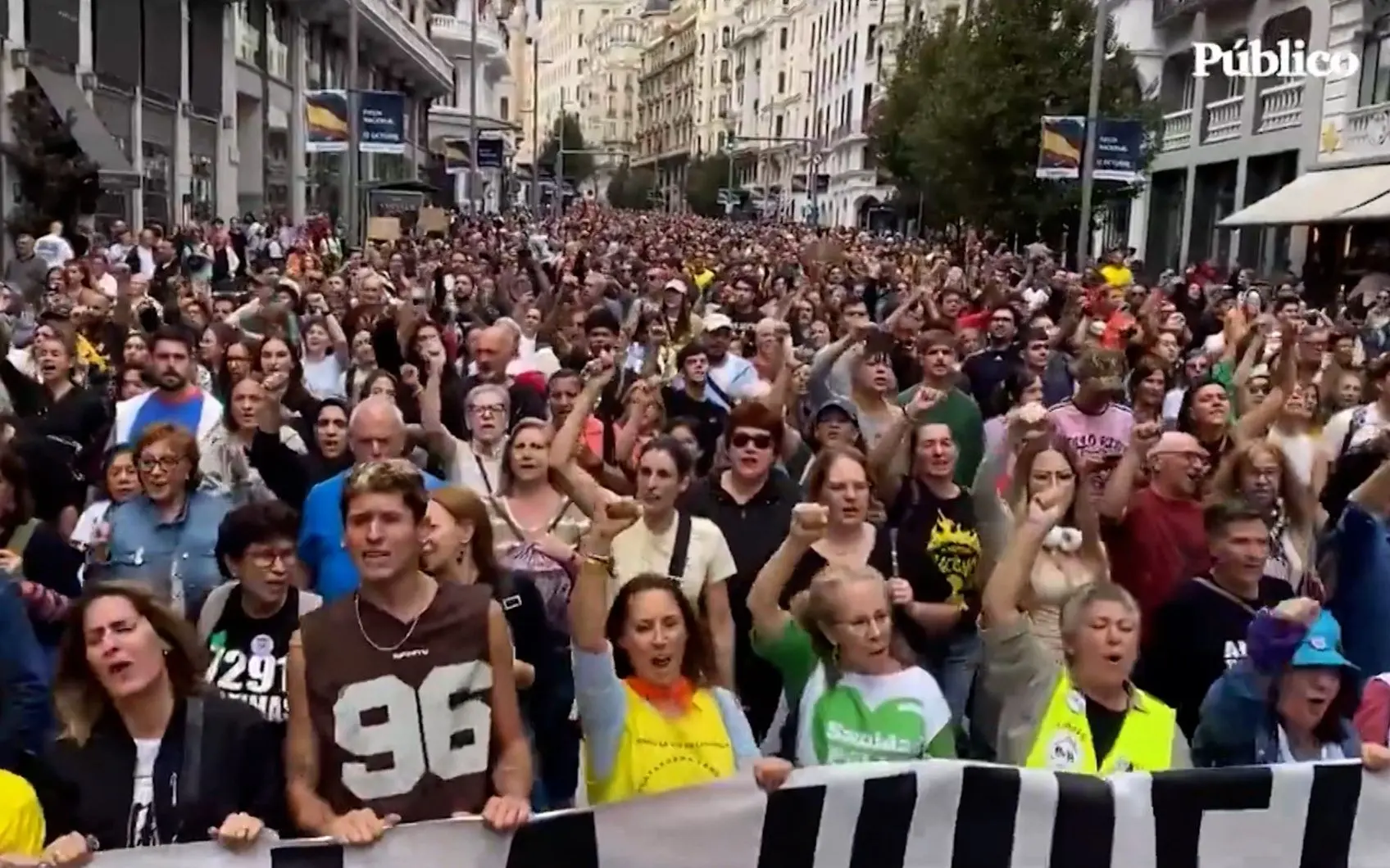 В Испании прошли массовые акции протеста. Люди вышли на улицы десятков городов после то...