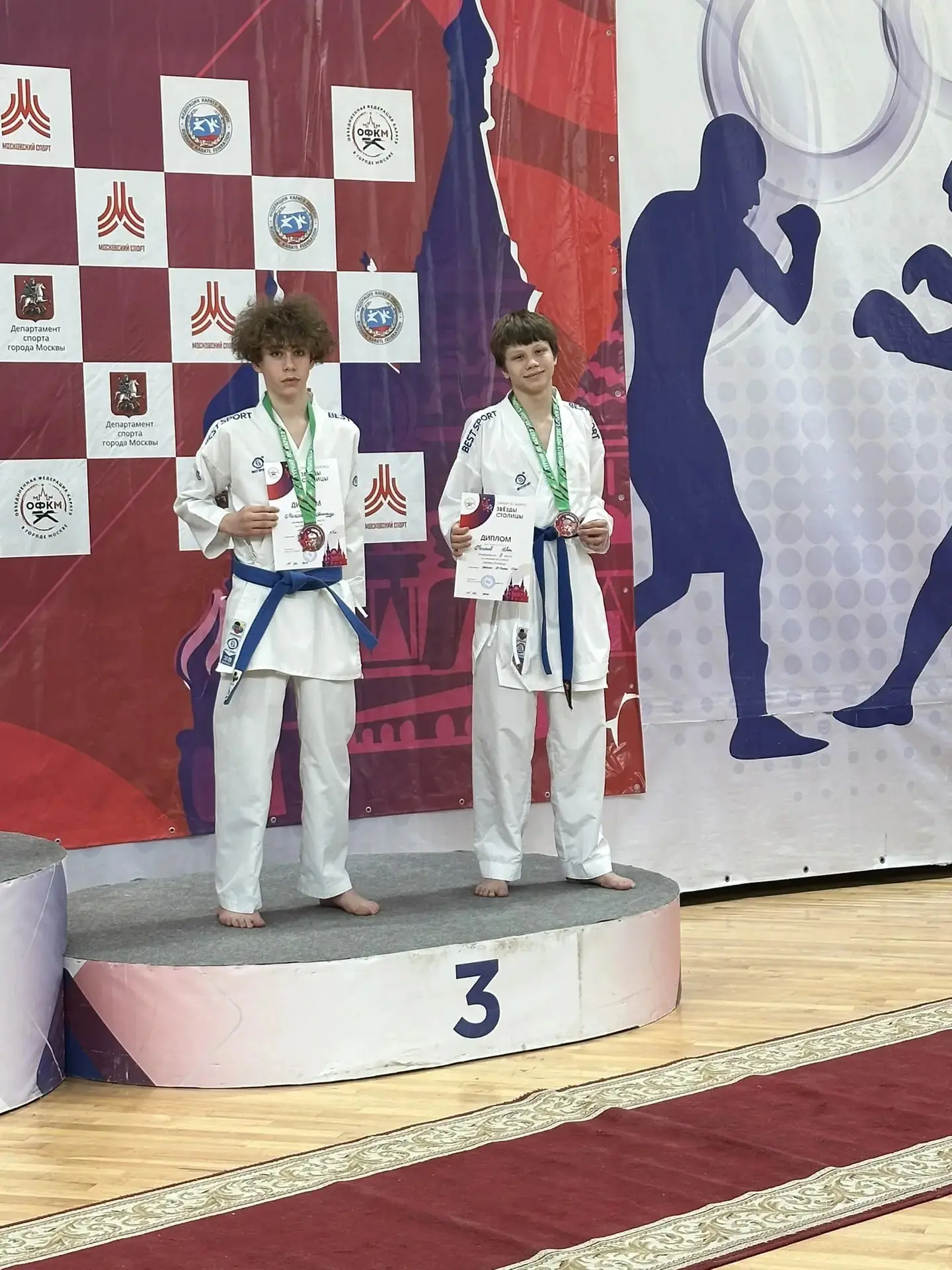 🥋 «Спорт — это стать лучше, чем ты был вчера» — знакомьтесь, Иван из 7 «М»!

Сегодня в рубрике «Лиг