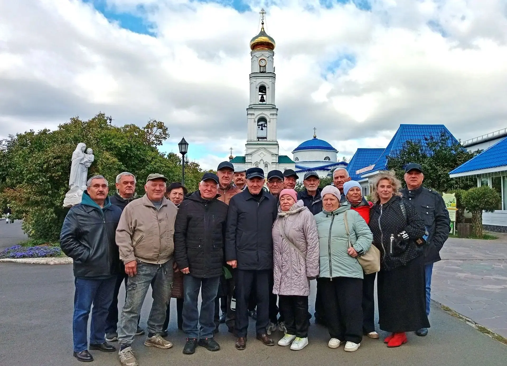 Пообщались, нагулялись и получили положительные эмоции