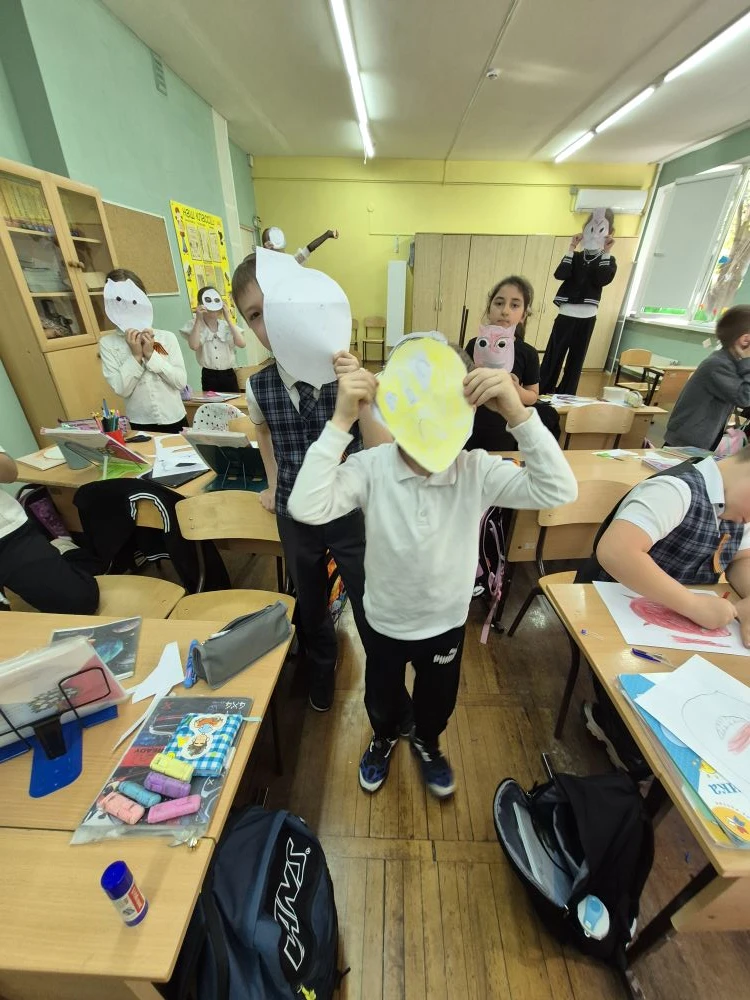 Во 2Д классе было проведено занятие по развитию эмоционального интеллекта  направленое на распознава