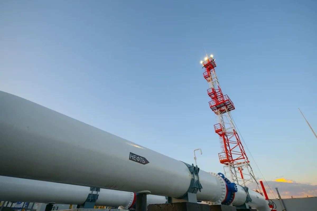 Ушаков: поставки нефти из России в Китай выросли на 35% за первый квартал 2026 г  Поставки нефти из 