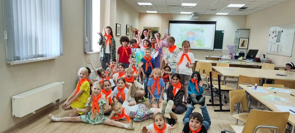 👨‍🎨Отряд "Лунята» готовится ко Дню эколога! 🦅💚