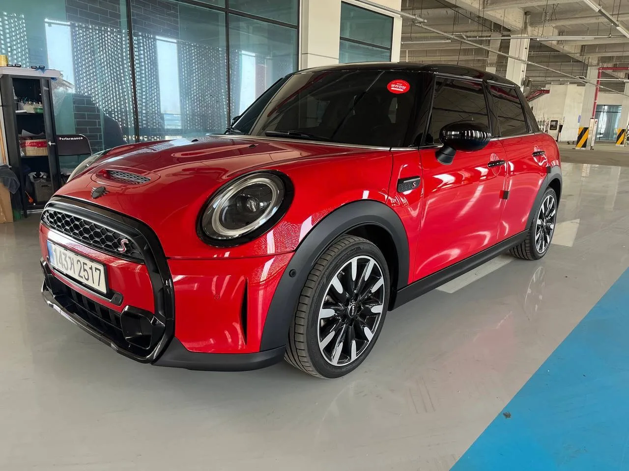 🎥  Отчёт с нашей стоянки — Mini Cooper Classic 

Дата производства: 2021/09
Привод: 2WD
Пробег: 31.