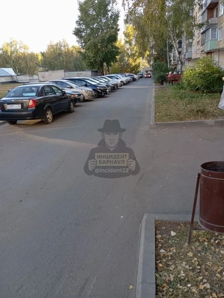 Жители дома №29 на улице Солнечная Поляна выражают обеспокоенность по поводу ситуации в...