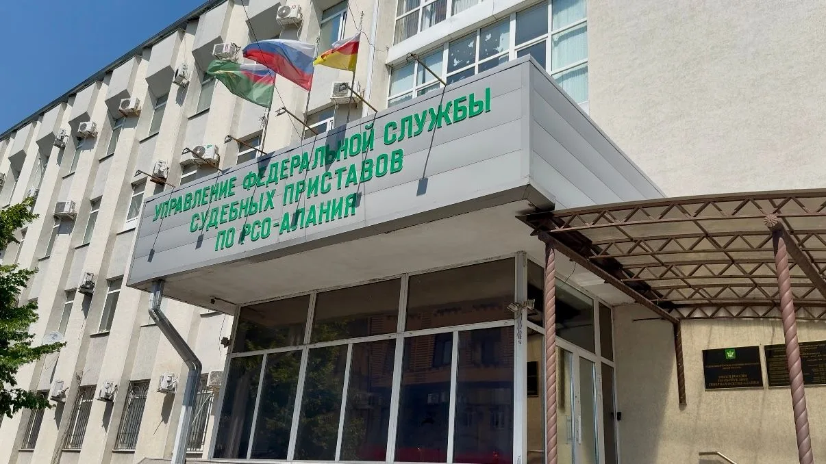 Долги могут закрыть границу
