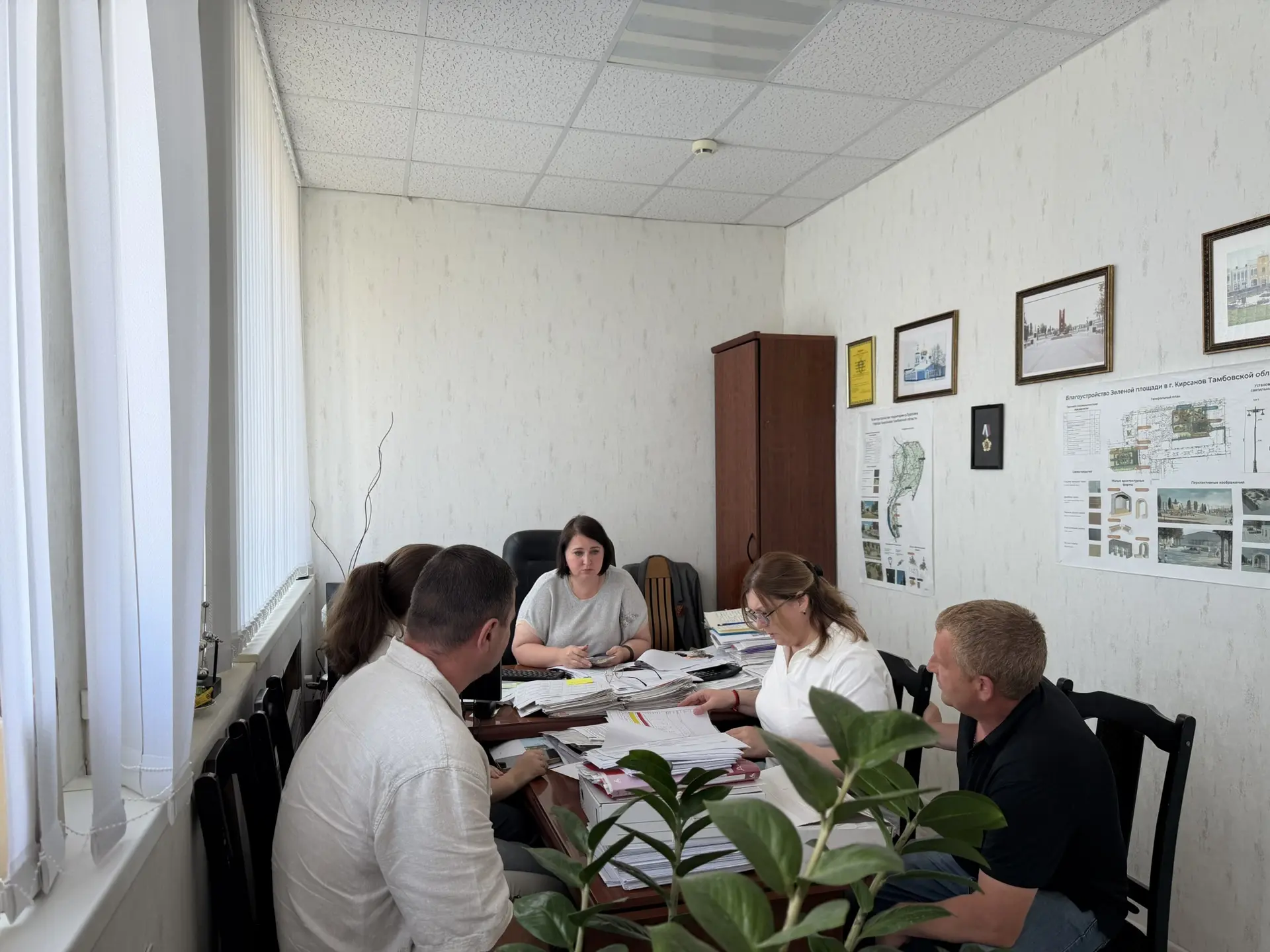 🔹Руководитель Фонда капремонта Анна Курманова посетила с рабочим визитом город Кирсанов