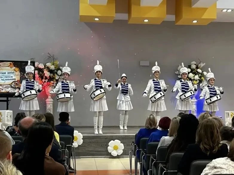 🍁 «Секретное досье: когда учителя были маленькими» 🍁