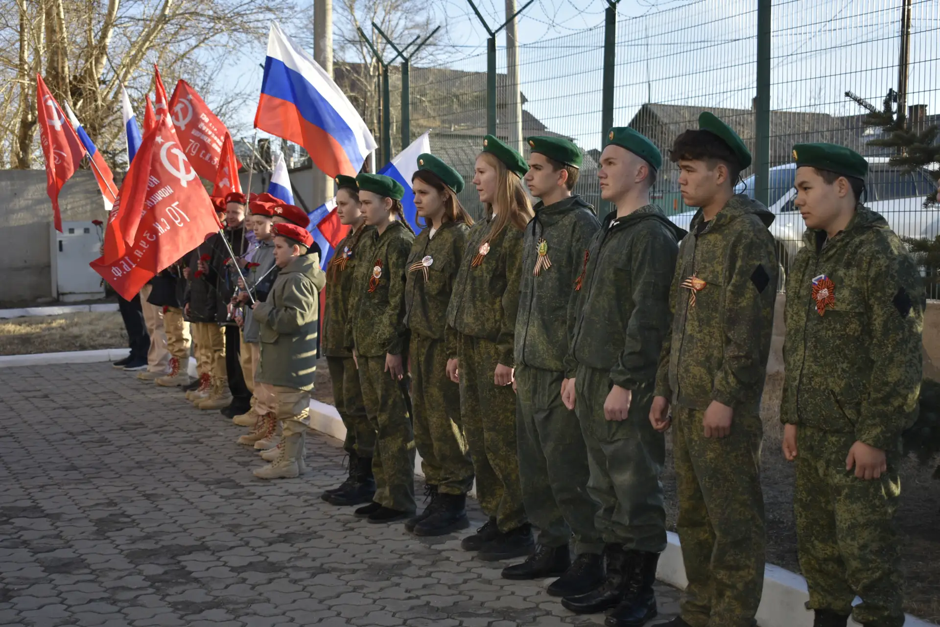 В Забайкальске стартовали автопробег «Эх, путь дорожка фронтовая» и автомарафон «Знамя Победы»  В по