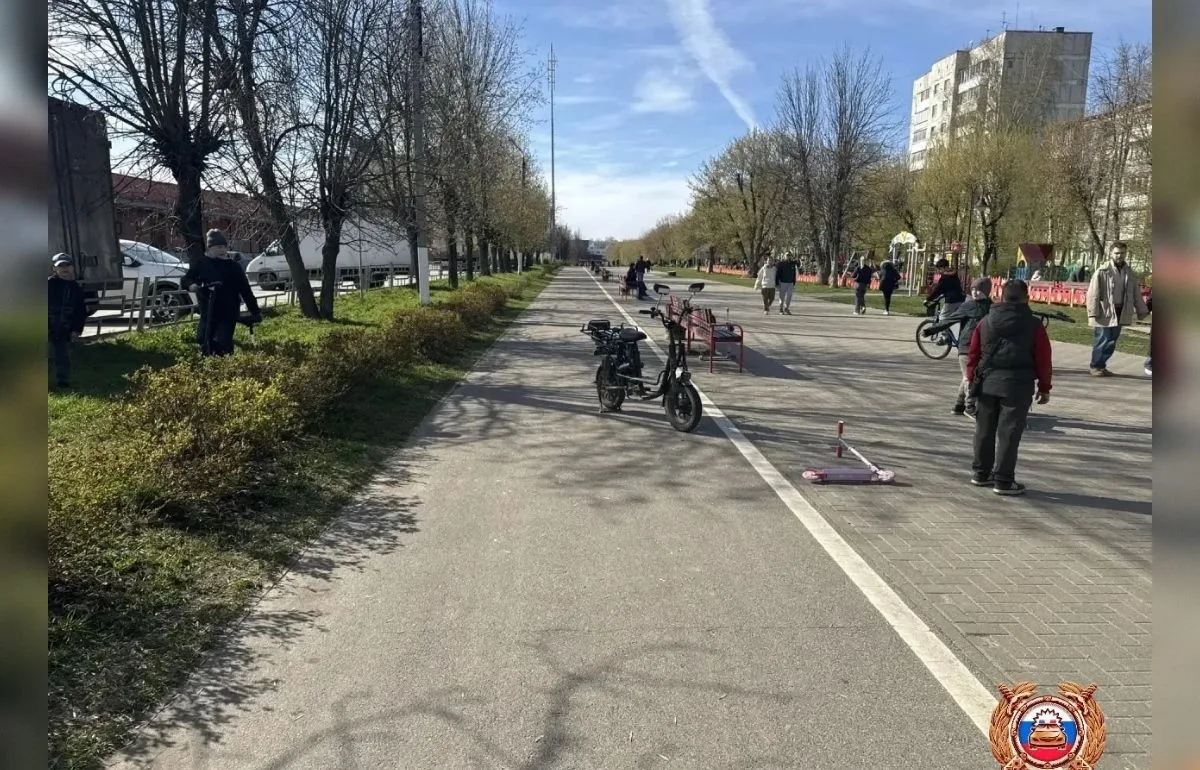 🚨 Трагедия на бульваре Цанова: курьер на электровелосипеде сбил 5-летнюю девочку По информации офици