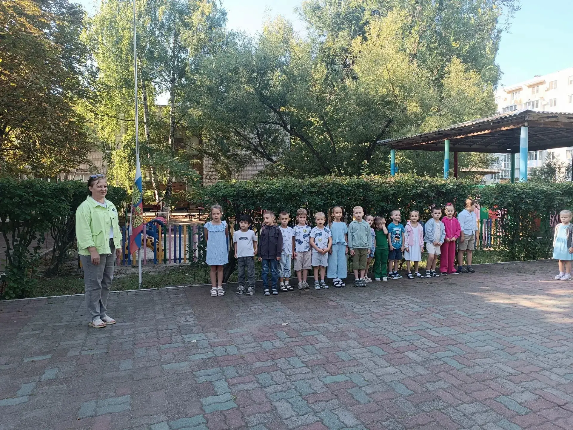 🇷🇺 День Государственного флага в нашем детском саду!