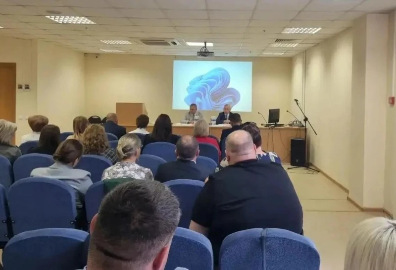 В службе ветеринарии Приангарья прошло совещание с руководителями ветстанций

Руководитель службы ве
