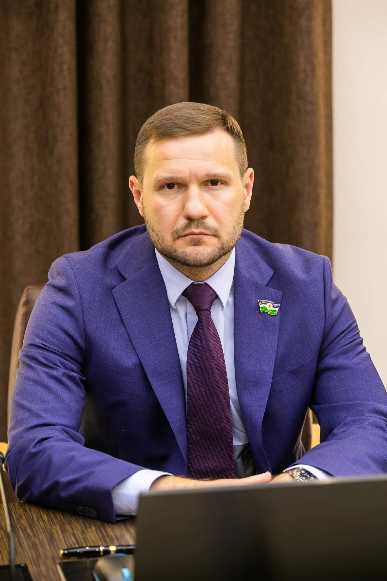 Сегодня свой день рождения отмечает депутат Думы Сургутского района Алил Шахшаев.