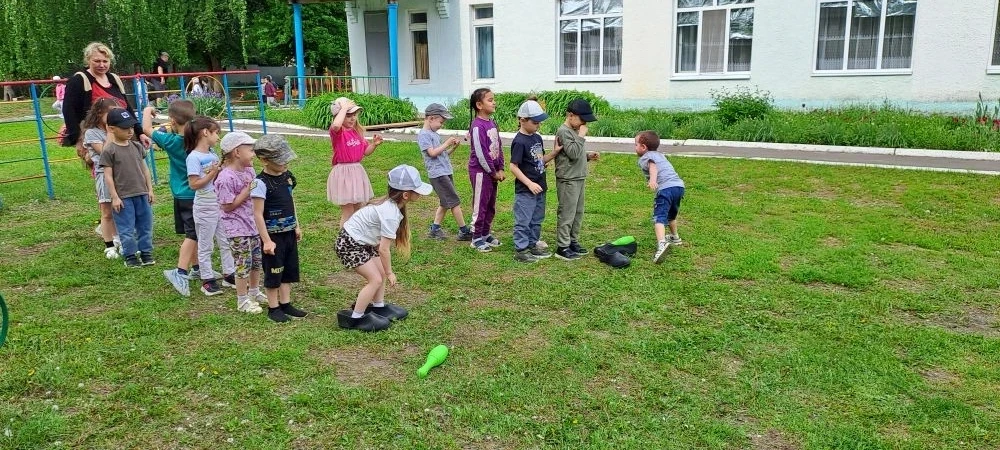 Методист ЦТиД Мишина И. провела сегодня для ребят старшей группы развлекательную программу "Кладовая