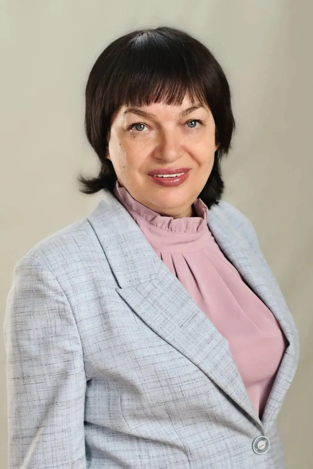 🎉 Сегодня наша школа отмечает сразу два праздника!  Мы продолжаем праздновать великий День Победы — 
