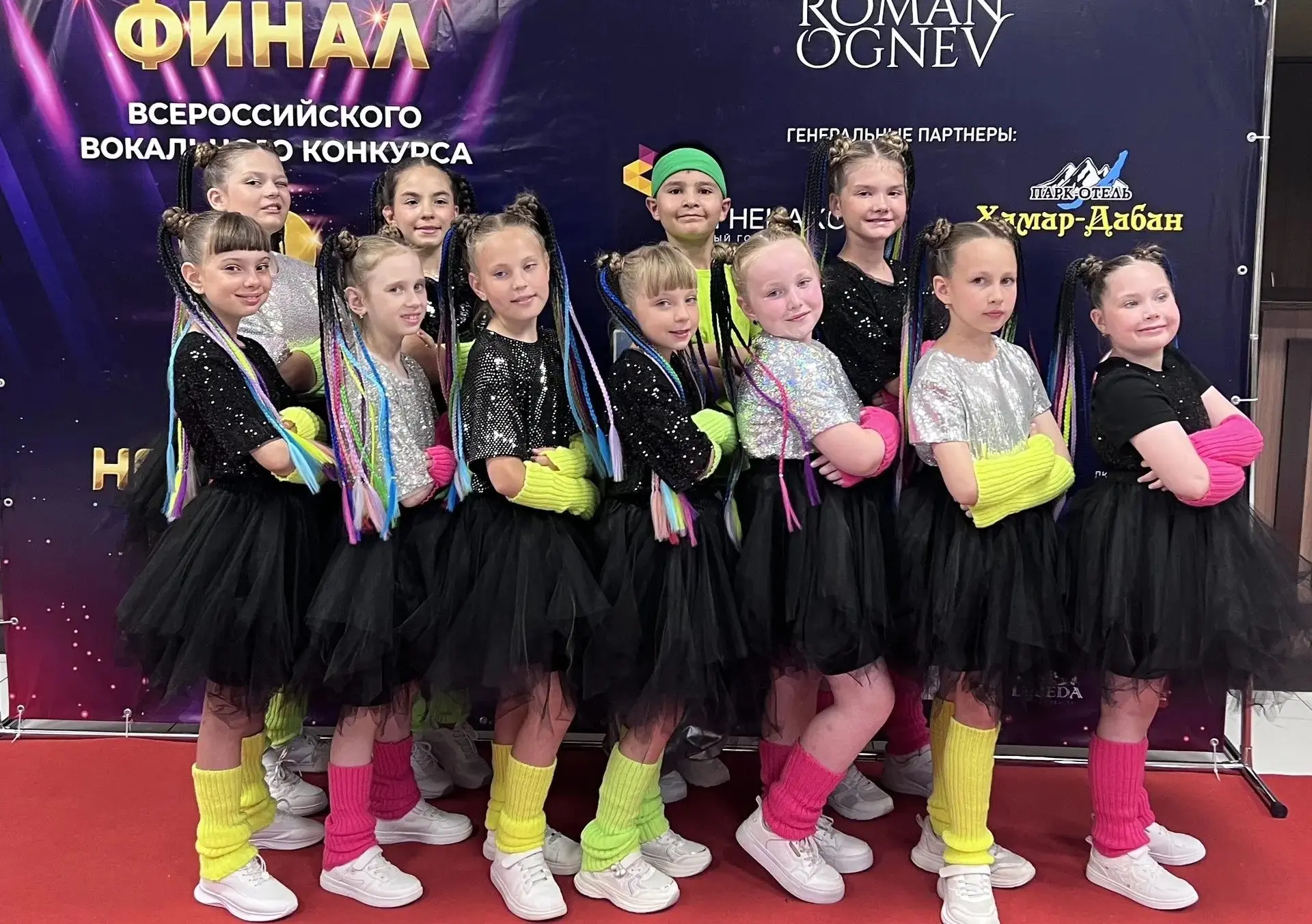 «Алые паруса» — новые победы на Байкале 🤩

Образцовая вокально-эстрадная студия «Алые паруса» Краев