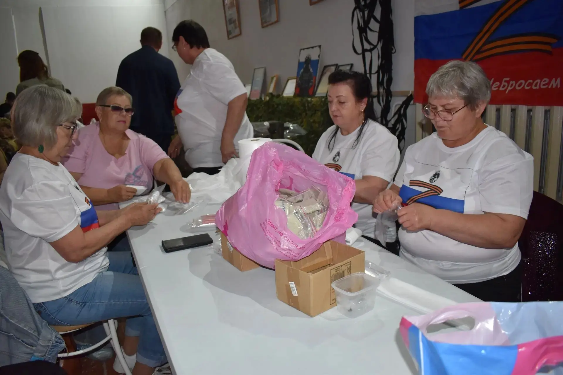 В Доме культуры поселка Полдневого состоялся благотворительный концерт в поддержку учас...