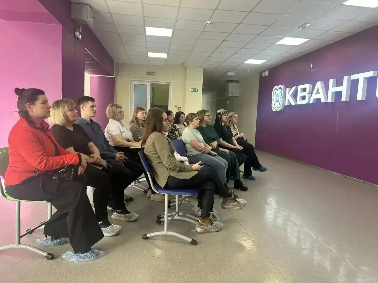 В детском технопарке «Кванториум» школы №25 — день открытий для родителей!  📌Представители городског