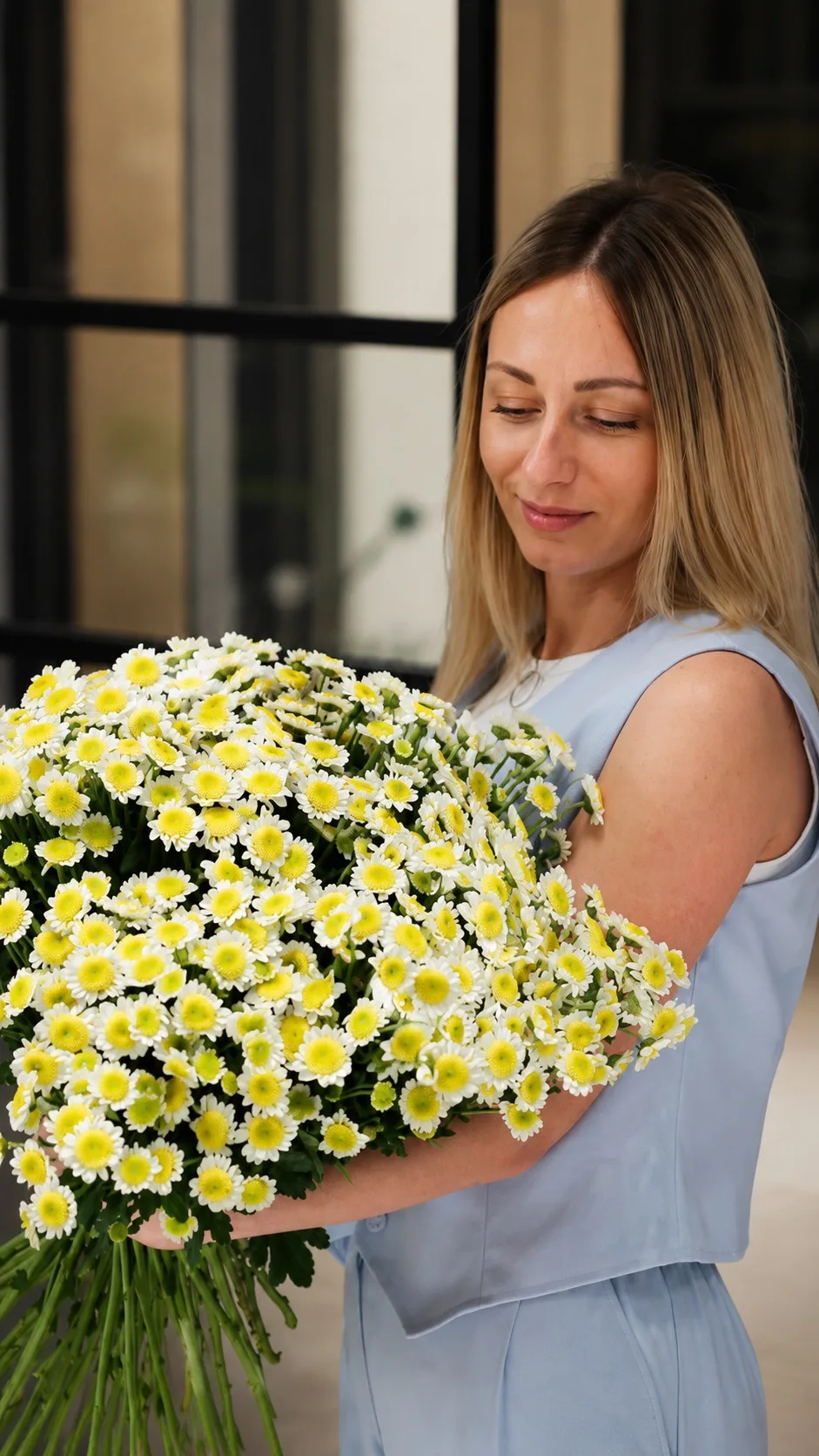 🌼 Иногда для счастья нужна просто охапка солнечных ромашковых хризантем Сантини

Ждем вас в Азалии 
