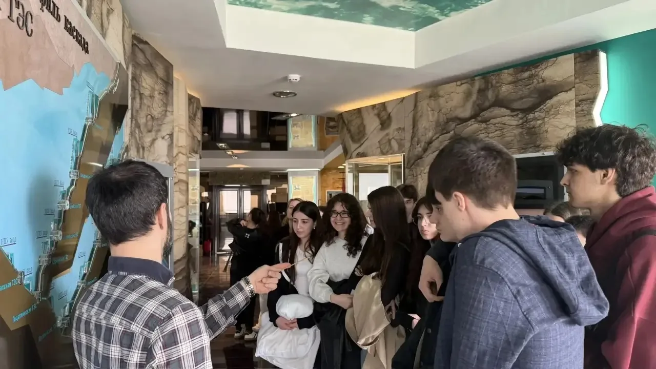 Музейный комплекс Дагестанского филиала ПАО «РусГидро»  Сегодня, 25 марта, обучающихся МБОУ"СОШ №1 и