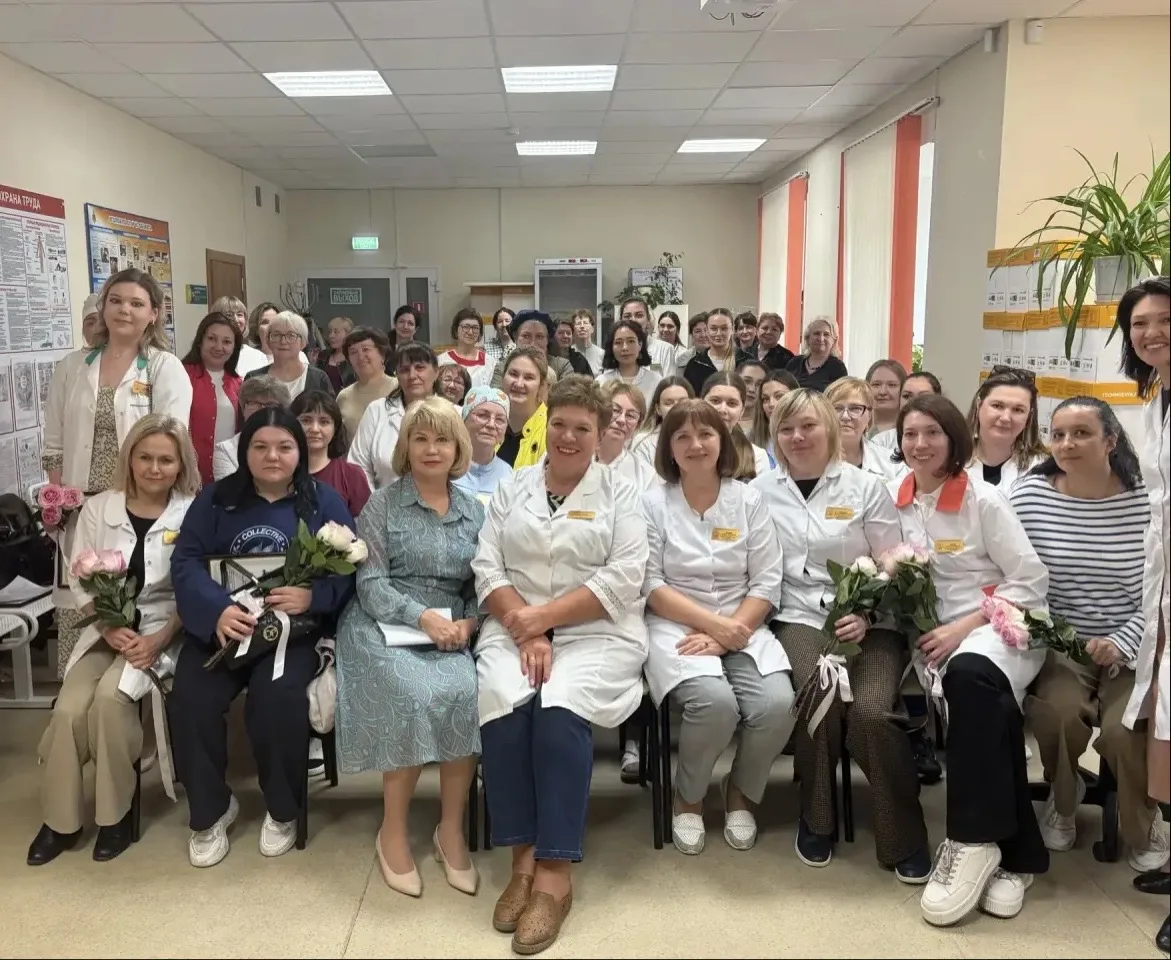 Вчера в нашей поликлинике прошло важное и очень душевное событие -День медицинской сест...