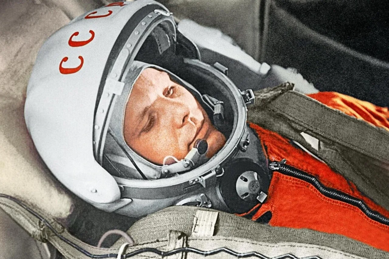 «Поехали!»🚀  Сегодня 65 лет с момента первого полета человека в космос. 12 апреля 1961 года Юрий Гаг