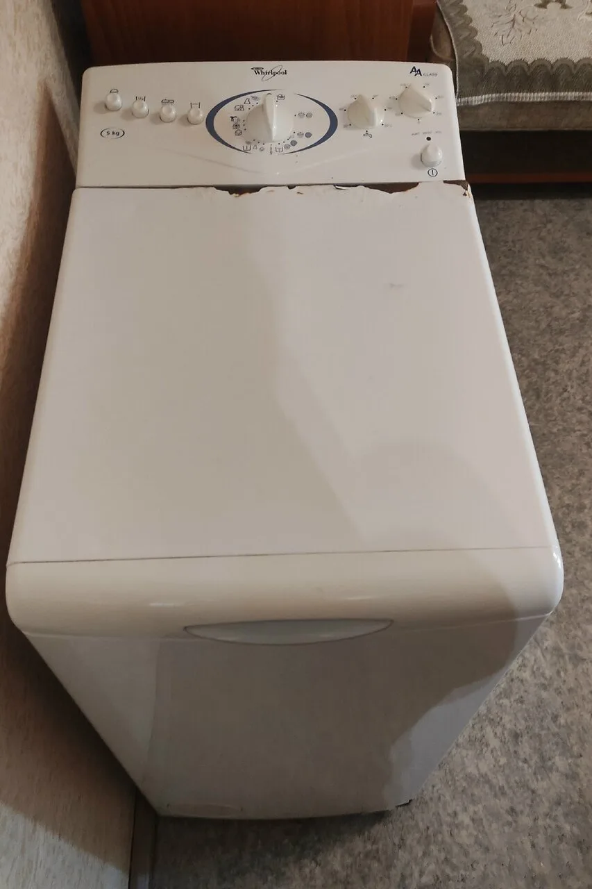 Продам стиральную машинку Whirlpool, б/у, загрузка 5 кг, 1000 оборотов, 2500 руб., Донецк