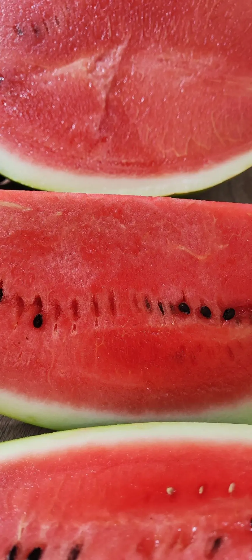 🍉Сладкие хрустящие арбузы из солнечного Дагестана: разгрузили большую партию. Для подп...