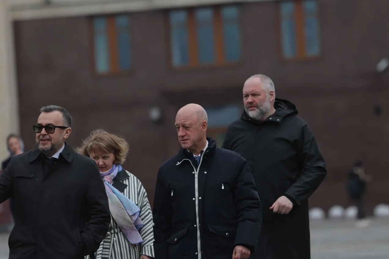 Сегодня вместе с делегатами первого форума международной социалистической сети СОВИНТЕР...