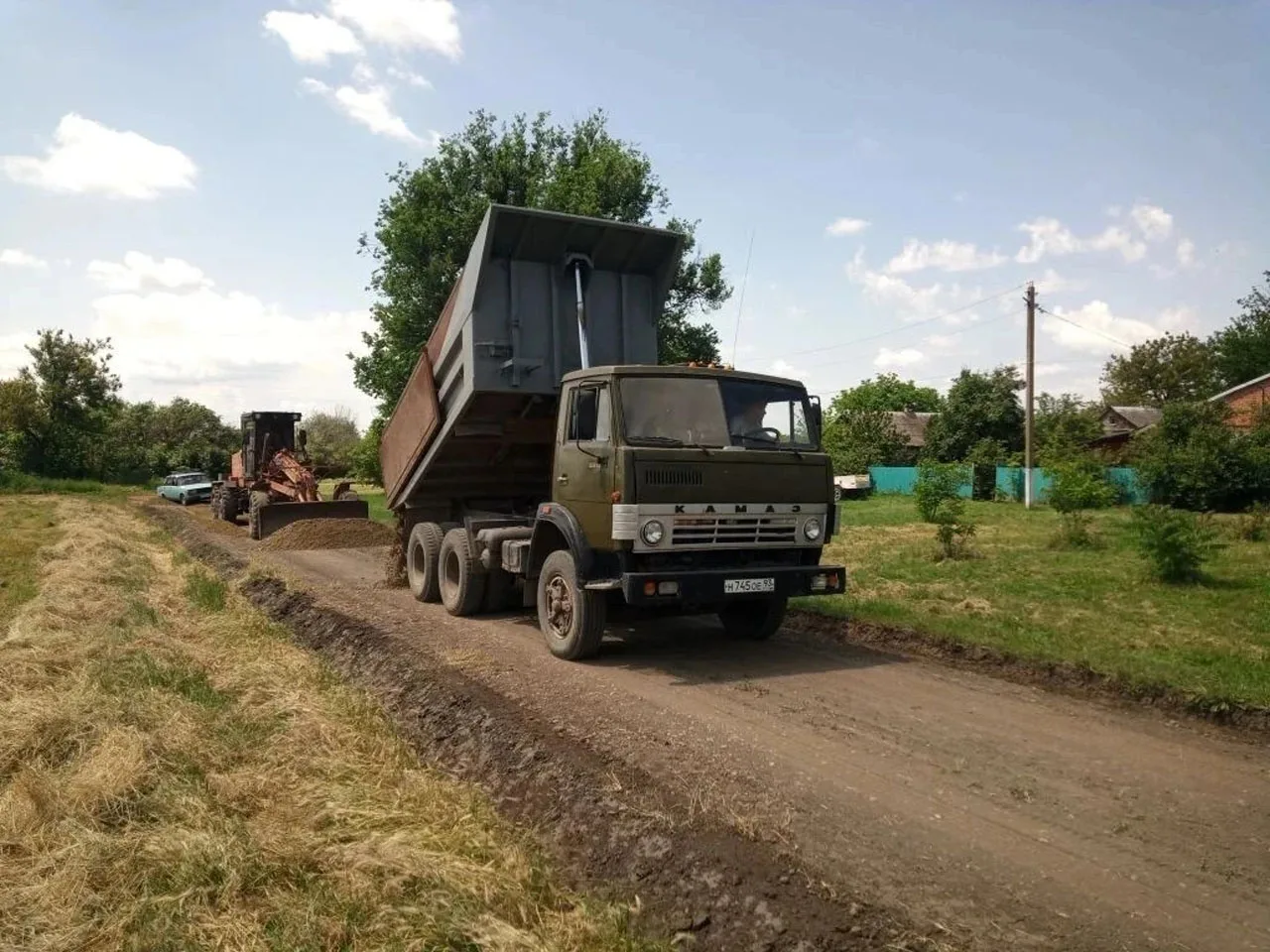 Обновили гравийки

В поселке Ключевом Новосергиевского сельского поселения произведена подсыпка доро