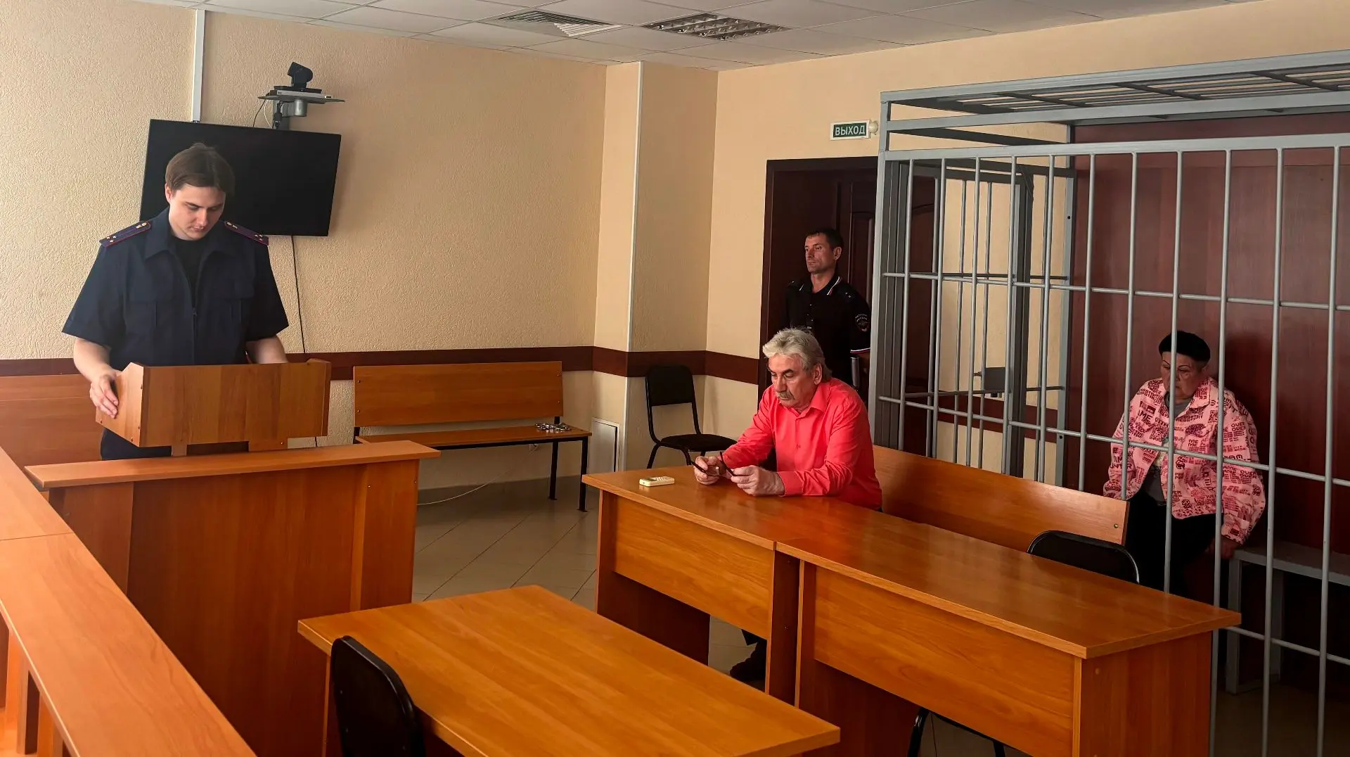 Жительница Омской области подозревается в убийстве бывшего сожителя.
_____________
Следственными орг