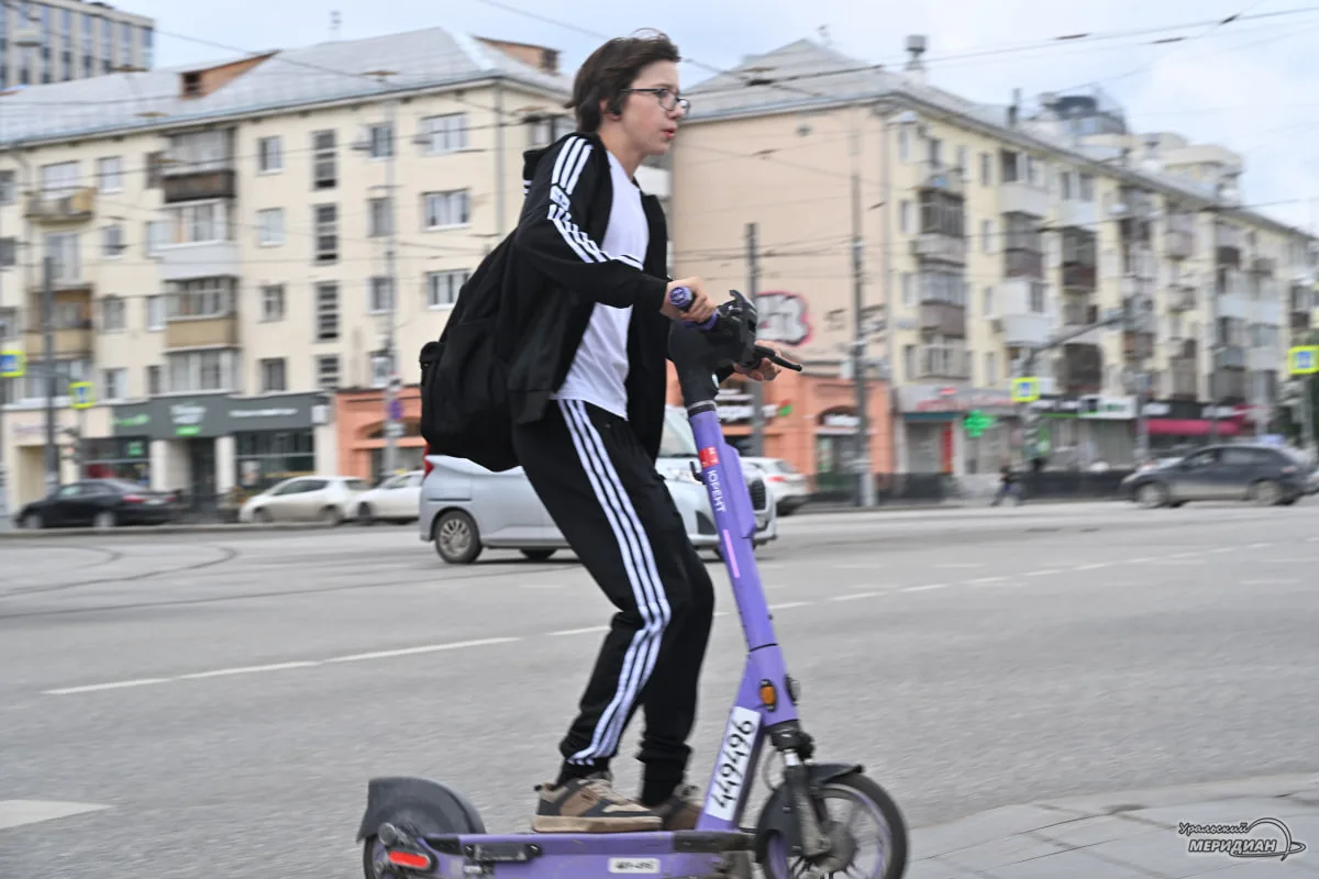 🛴 В Екатеринбурге хотят сократить число нарушающих самокатов.