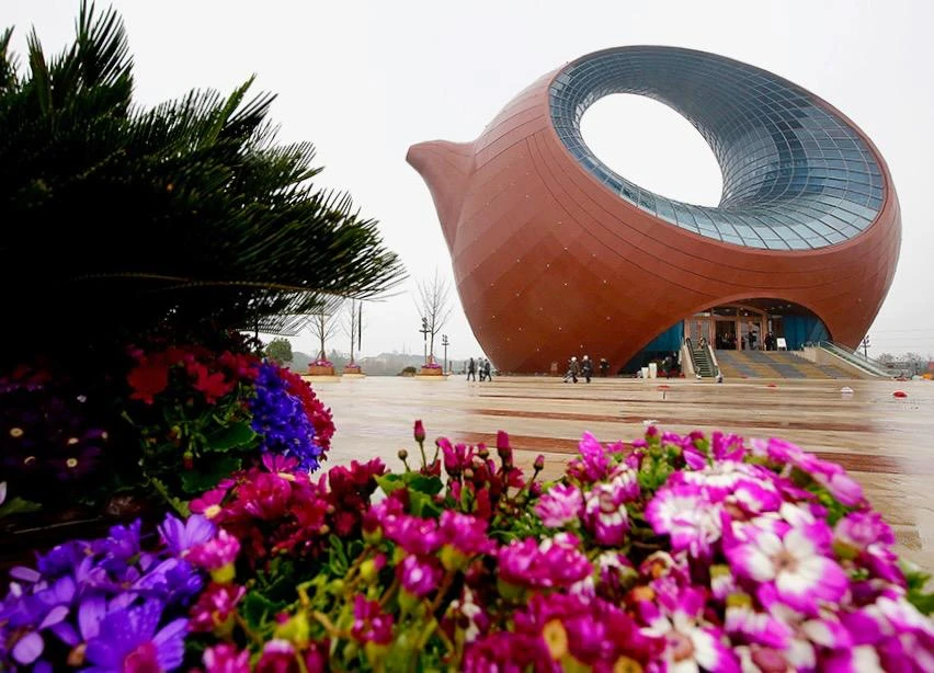 📍Центр Wuxi Wanda в Уси, Китай 🇨🇳  🔹 Wuxi Wanda Exhibition Center - культурно-выставочный центр в фо