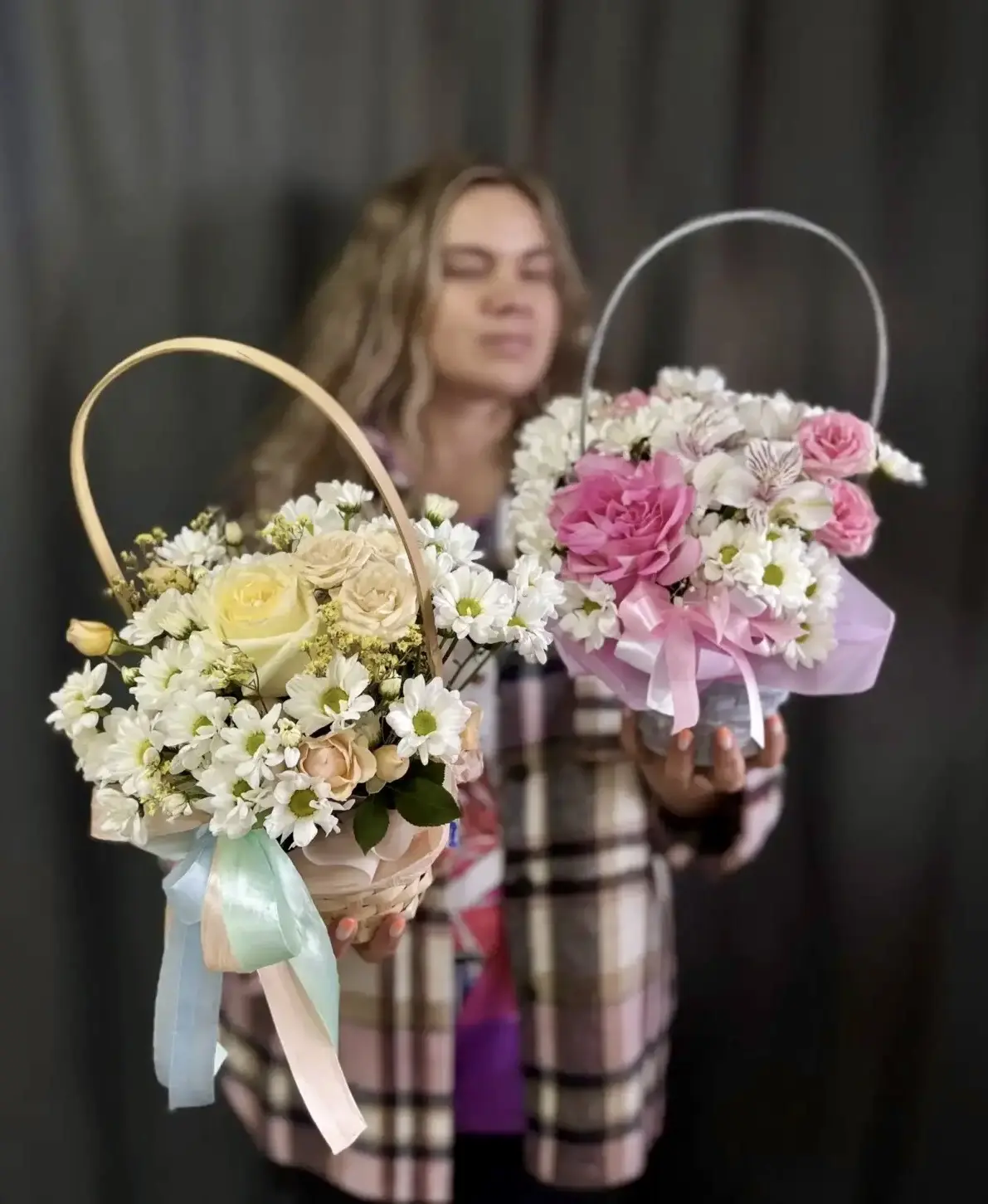 Корзина с цветами за 1500 ₽: красиво, удобно, трогательно ❣️