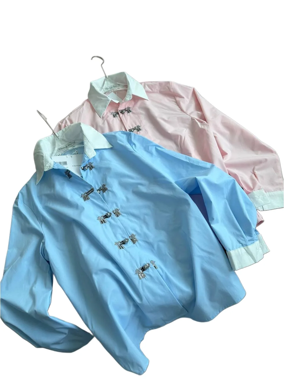 Просто must have блузы 😍😍😍
В М и Л 
4900
Фурнитура 😍😍😍