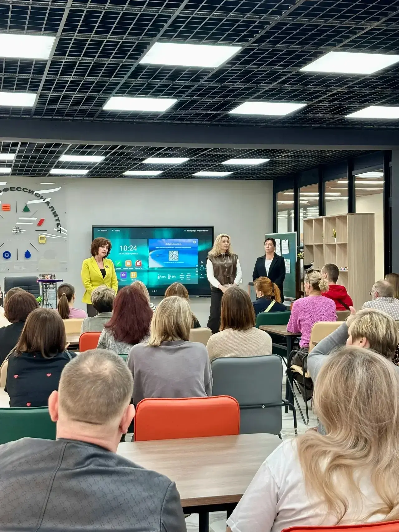 📌 Открывая горизонты: вологодские школьники «примерят» разные профессии на профориента...