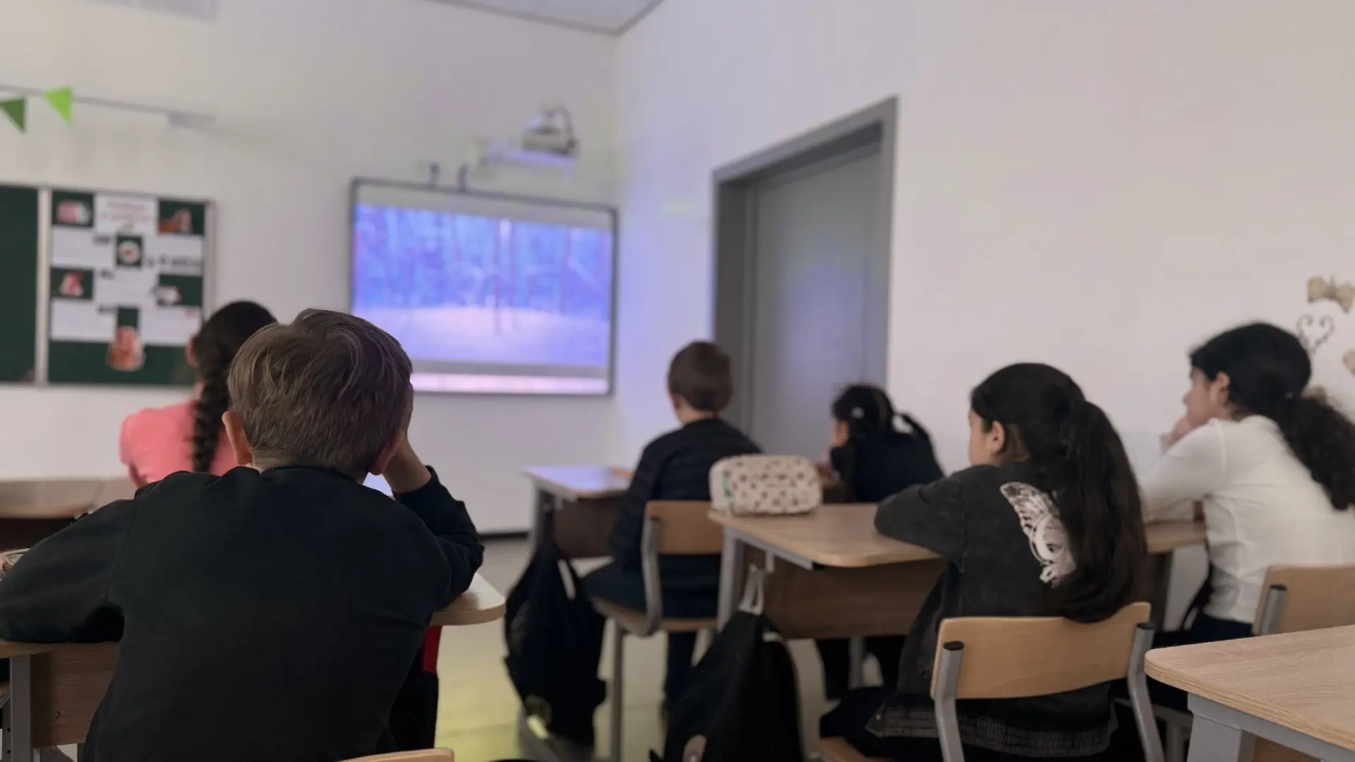 В преддверии Дня Великой Победы в 4г классе прошла серия трогательных и познавательных мероприятий. 