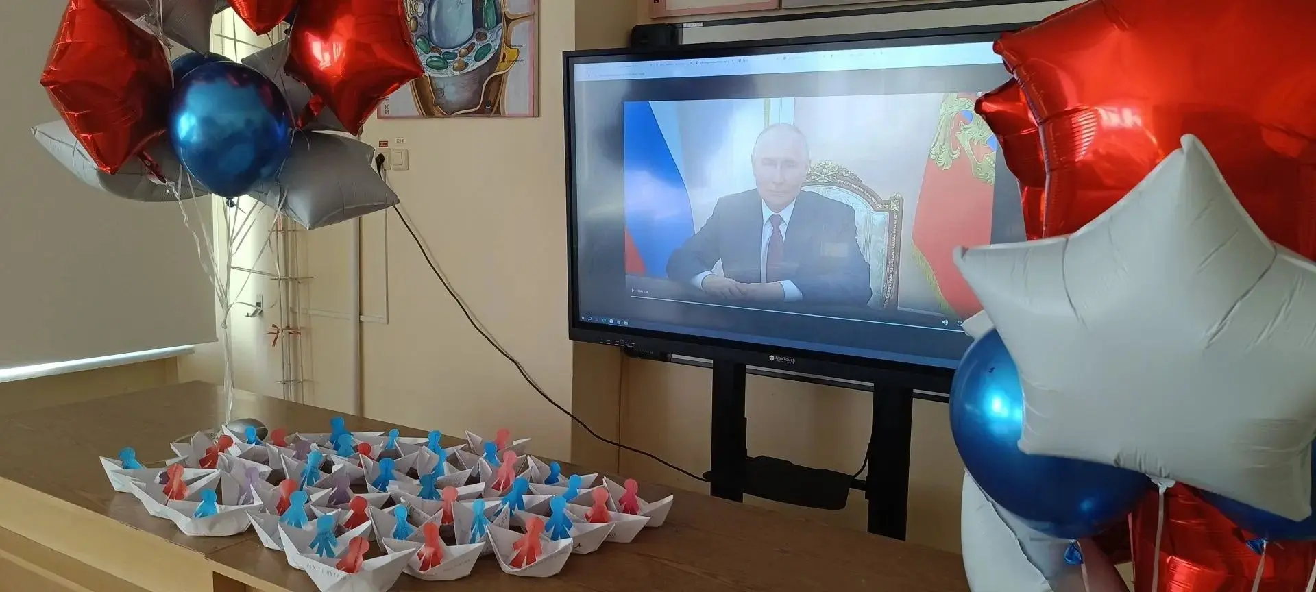 В первый день нового учебного года особые волнения испытывают пятиклассники! Новый клас...