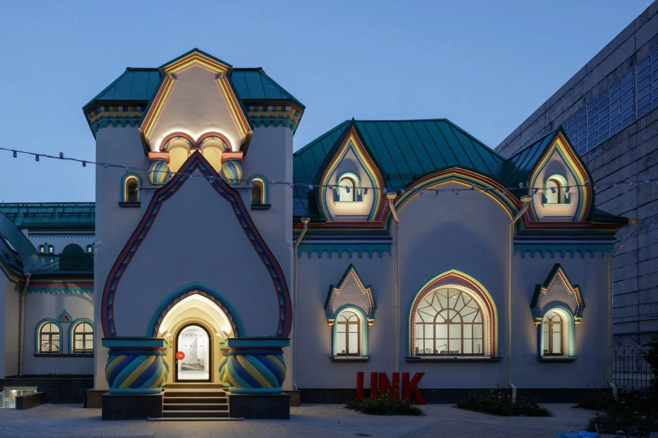 🏛 Городская усадьба Шервудов - редкий памятник псевдорусского стиля

На Малой Калужской улице скрыв