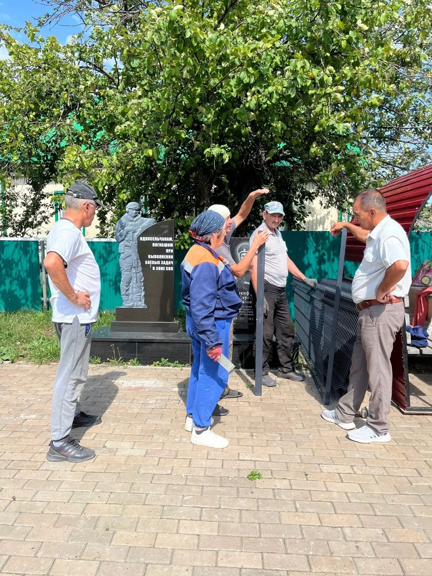 ... Также сегодня  к нам приехала делегация из Ермолкино Белебеевского района по обмену...