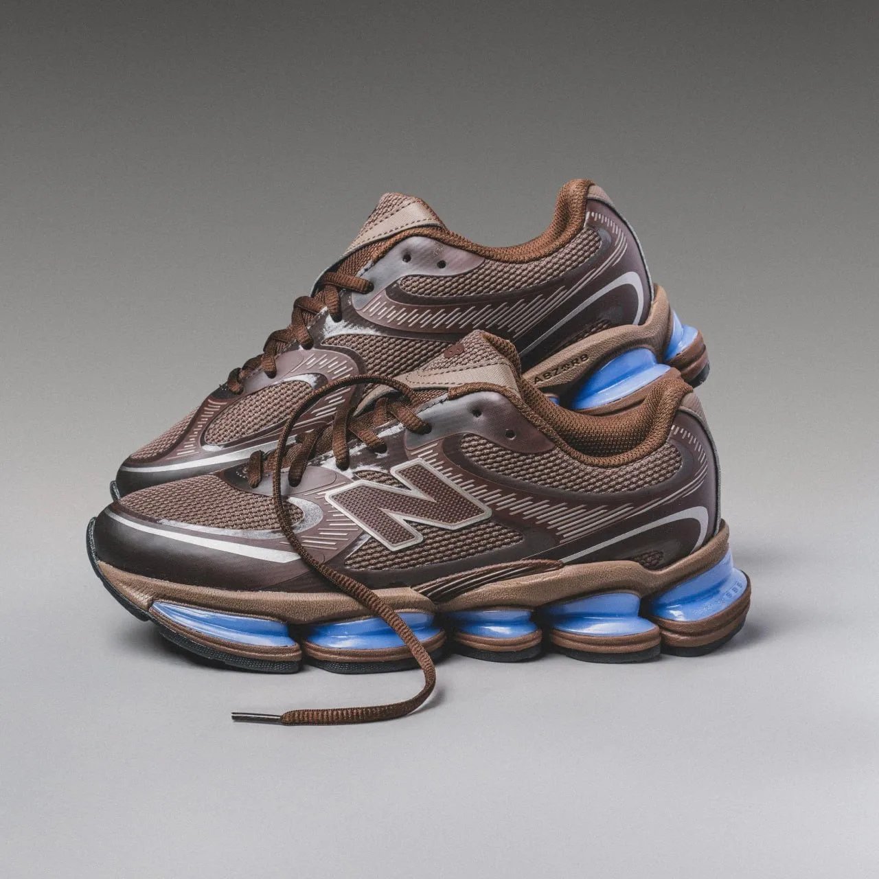 Унисекс кроссовки ABZORB 2000 от New Balance
Цена 8639 руб + вес
Размеры на фото
Закажите в Телеграм