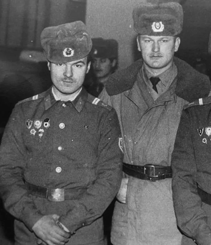 30 июля 1961 года — день рождения Героя Российской Федерации гвардии майора Виктора Емельяновича Оме