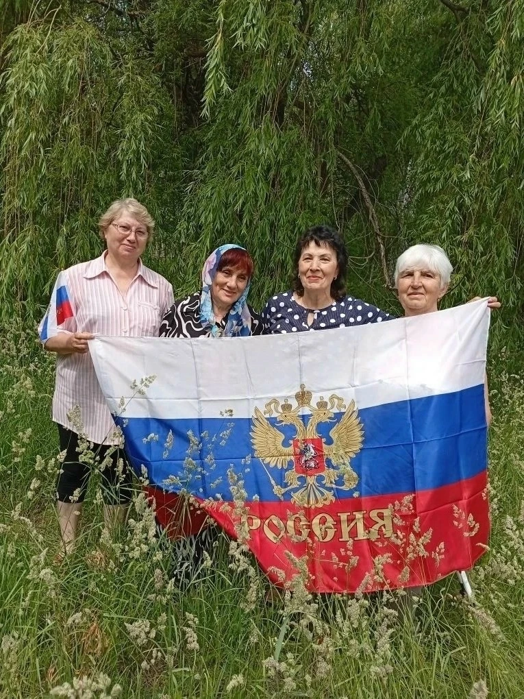 🇷🇺 Специалисты Центра культуры и досуга села Елец-Маланино, присоединились к Всероссийской акции «