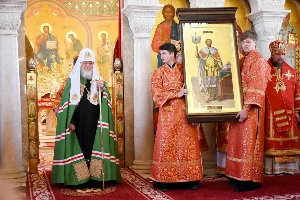 Патриарх Кирилл освятил новый храм в Оренбурге  https://1743.ru/news/83812  Прихожанам раздали иконк
