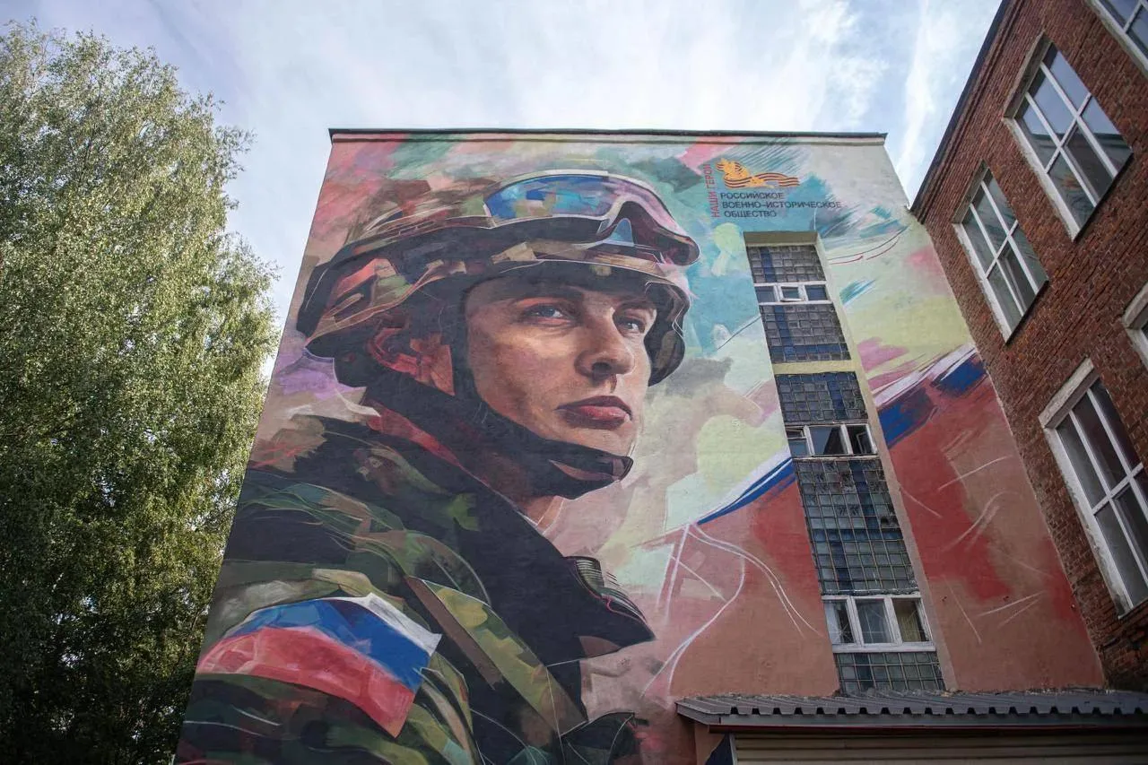 ❗️Объявляем конкурс среди РО РВИО на создание муралов, посвященных героям СВО. 

Первые уже сделали 