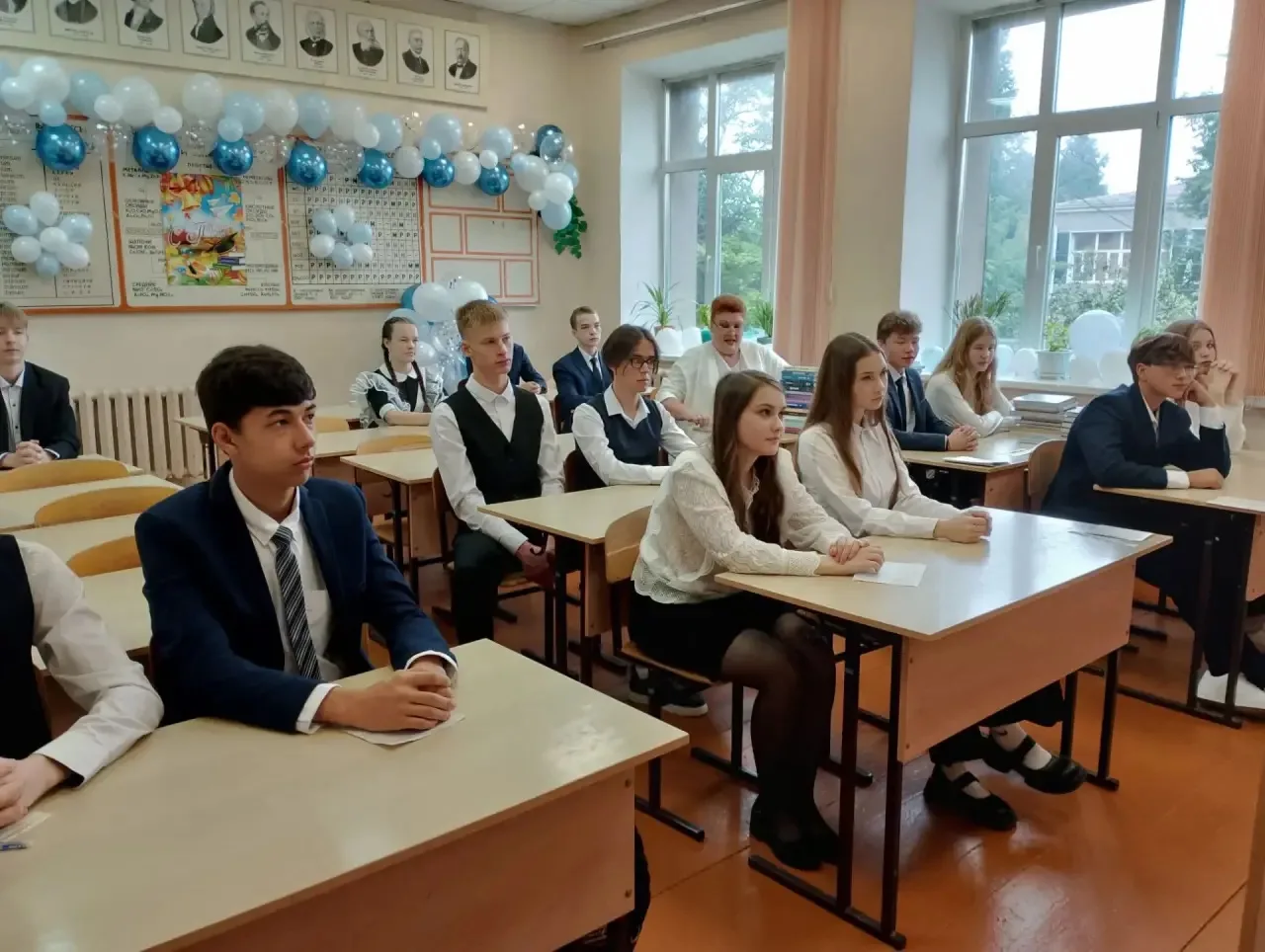 🇷🇺 «Разговоры о Важном»: День знаний — время ставить цели и верить в себя