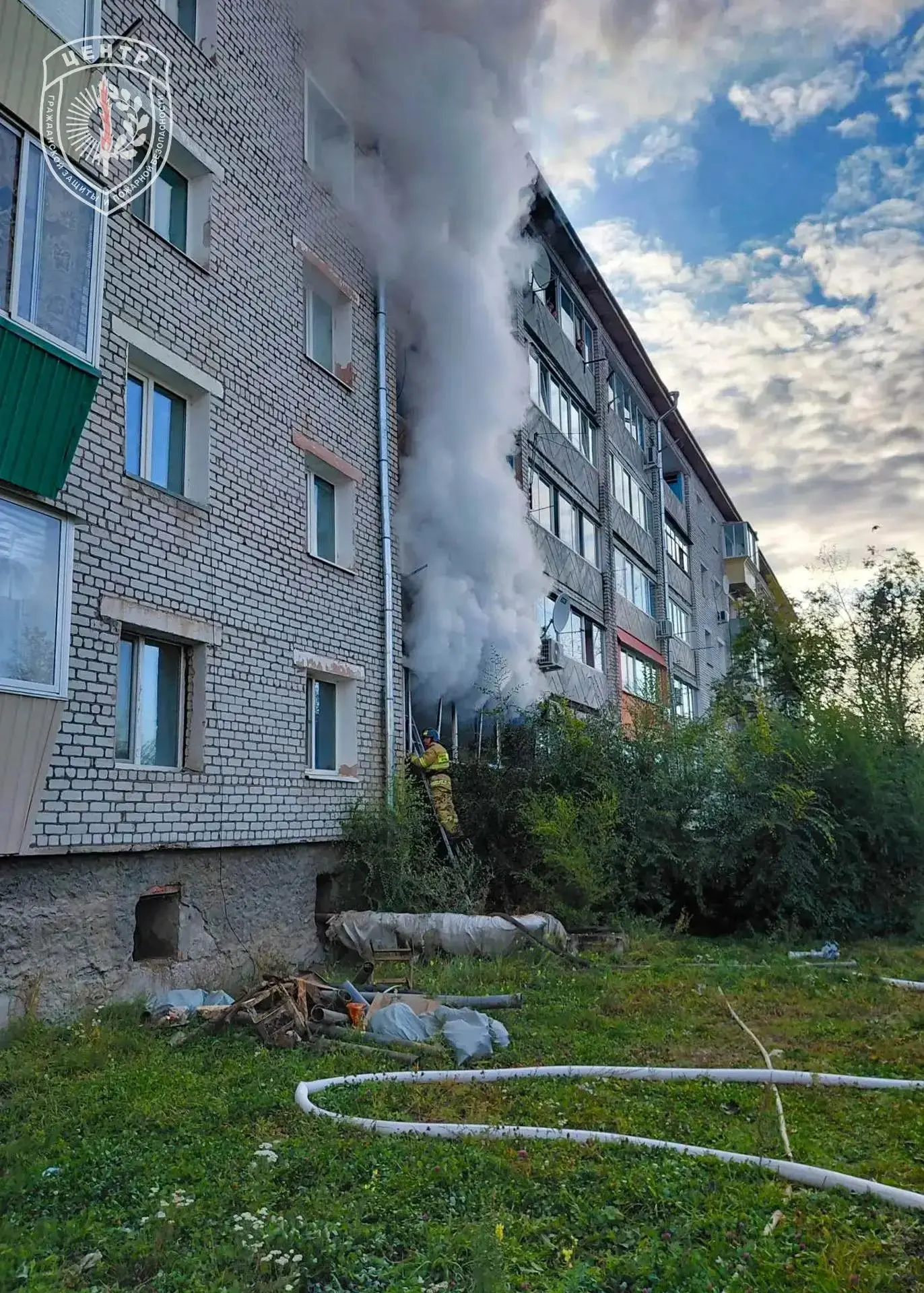 Пожарные поселка Магдагачи спасли 6 человек
