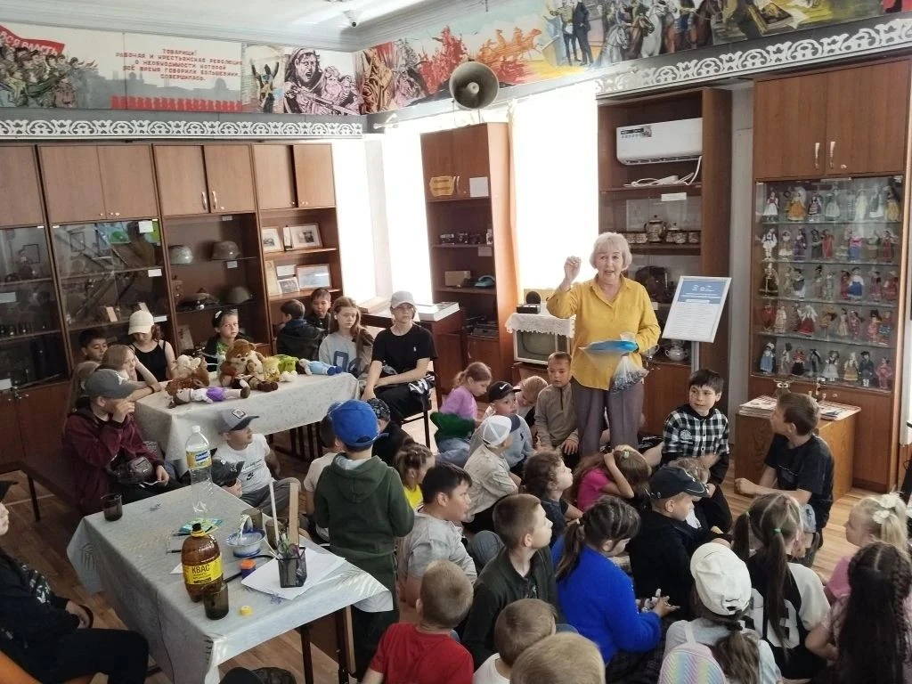 В Дондуковском народном музее для детей была организована игровая программа «Сказочная ...