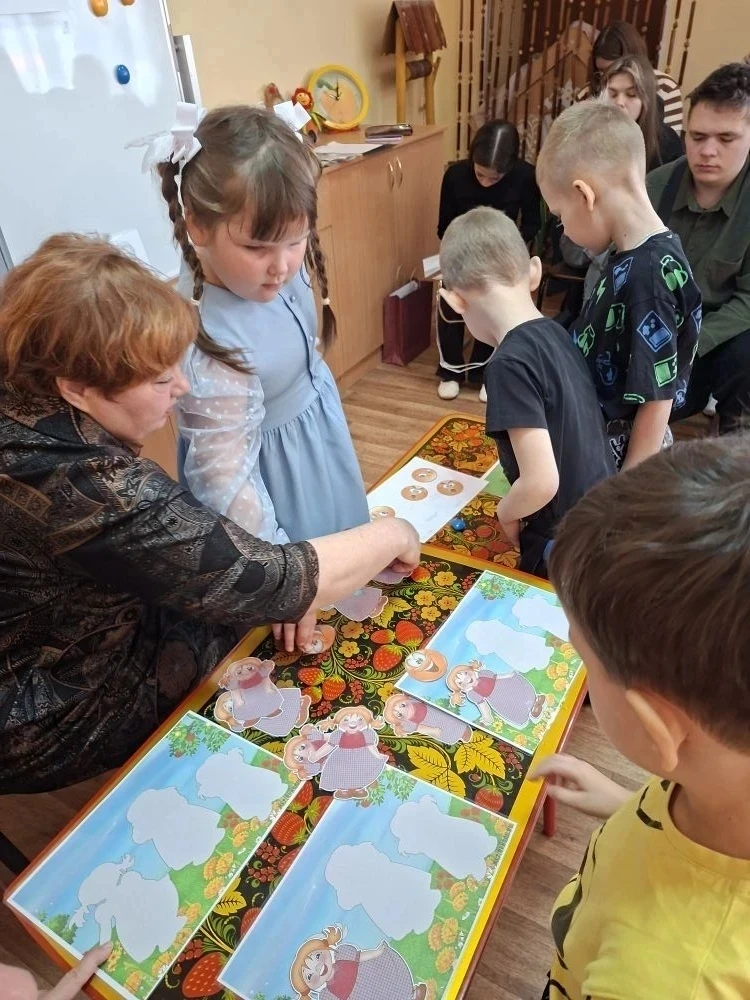 В мероприятии (18.03.2026) для студентов педагогического колледжа принимали участие дет...