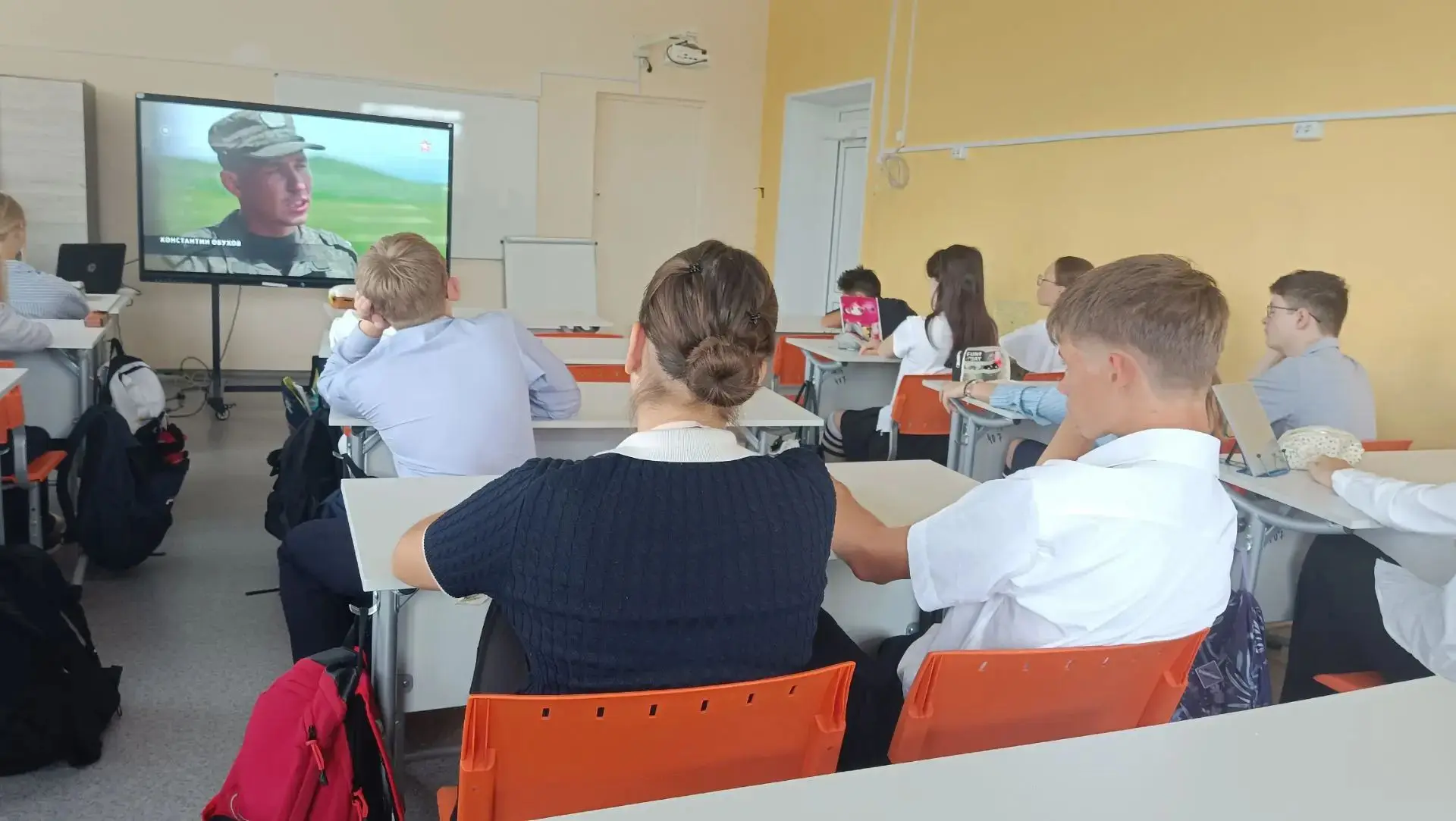 «Это было совсем рядом…» Сегодня наши восьмиклассники смотрели фильм «Шумшу. Последний ...